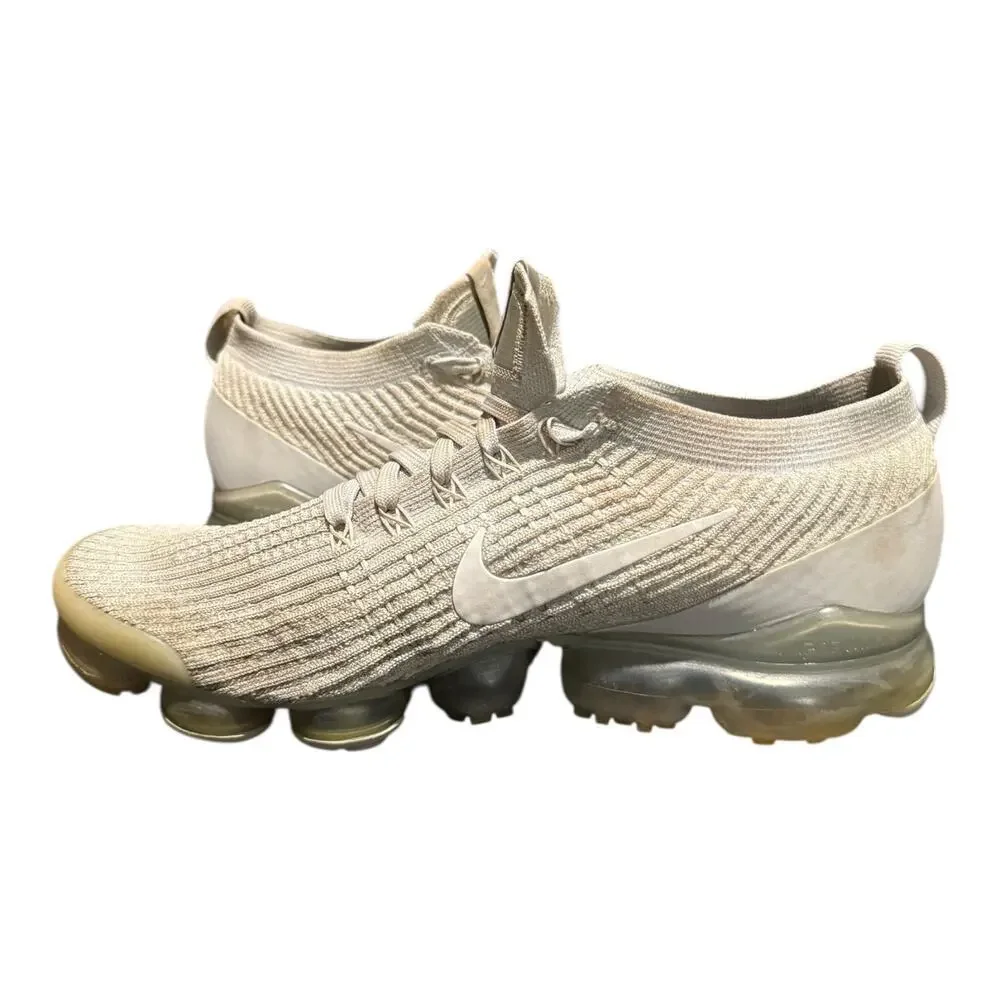 Nike Air VaporMax Flyknit Shoes Pure Platinum AJ6910 100 Gray Women's Size 10.5